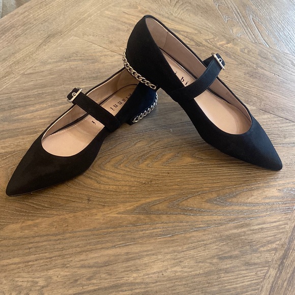 Gianni Bini black suede flats. - Picture 1 of 6